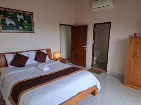 Evan House Homestay with Kitchens and Private Balconies
